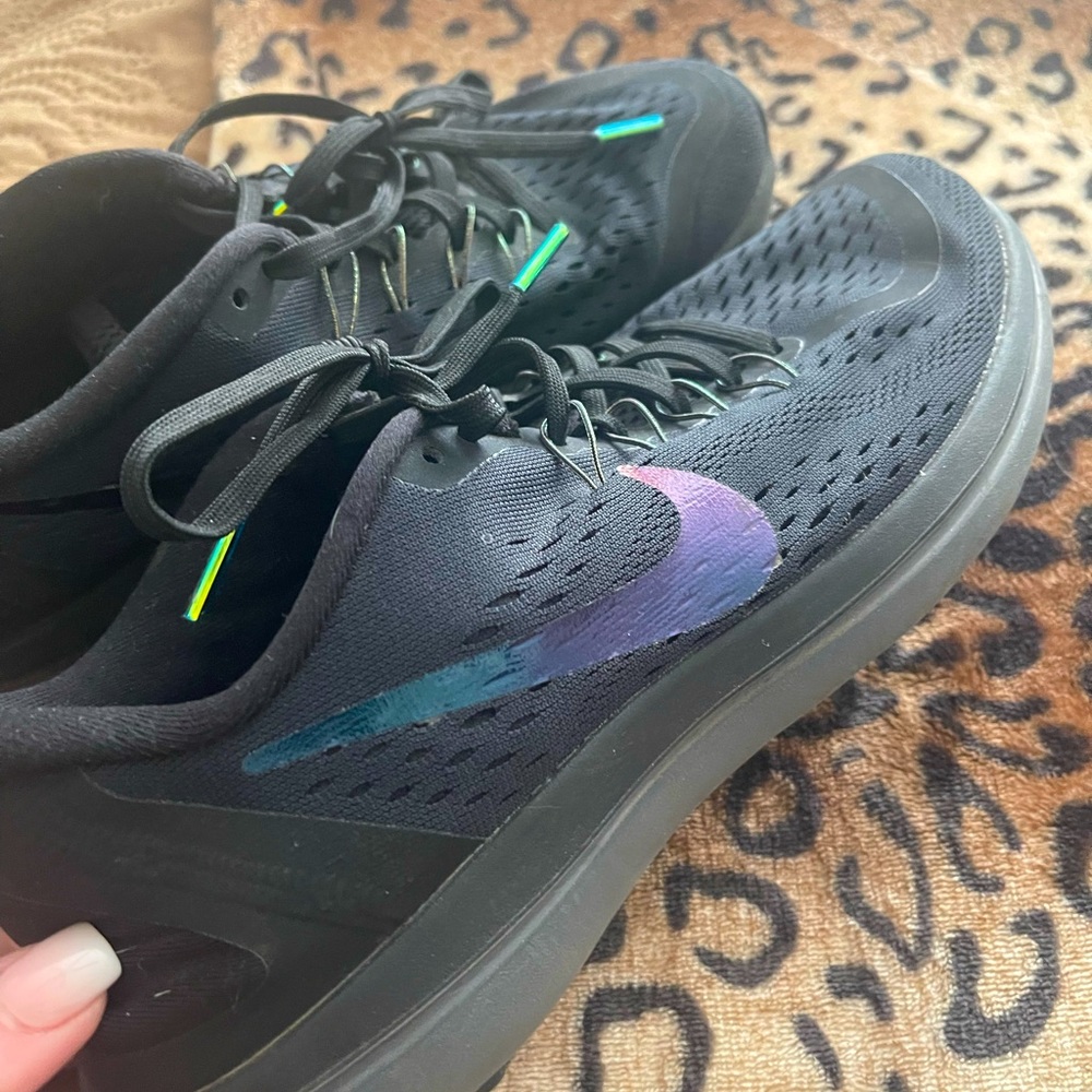 Nike fit sole shoes. Gently worn.
